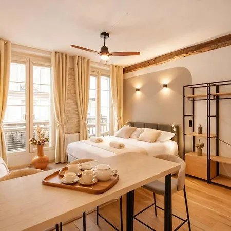 Le Marais - Premium For 3 * Parigi