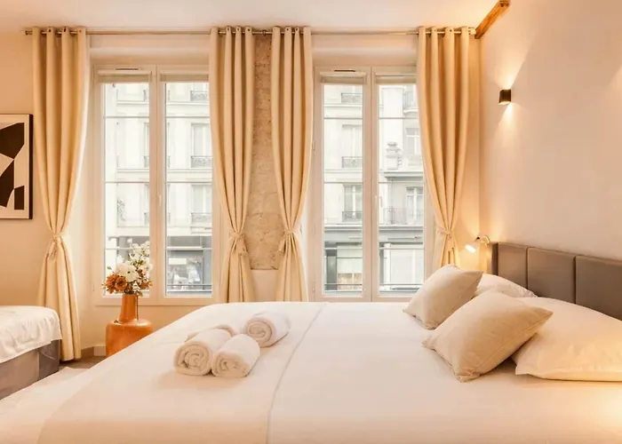 Le Marais - Premium For 3 Paryż